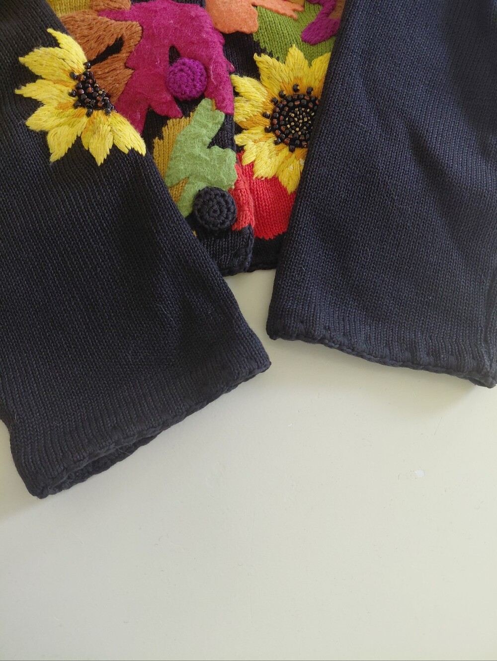 VINTAGE Michael Simon Sunflower Cardigan - Picture 8 of 10